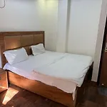 Hotel Classy - Nizamuddin Railway Station