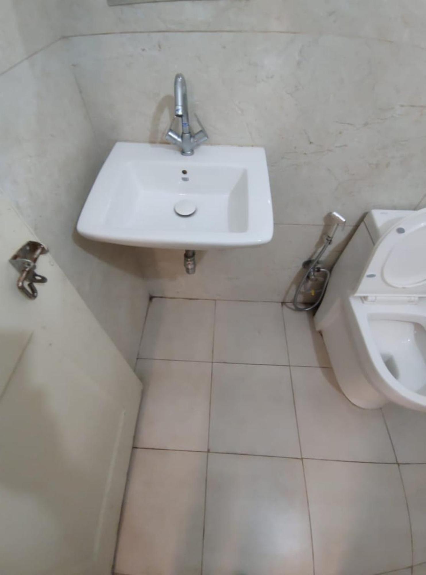Classy - Nizamuddin Railway Station Hotel